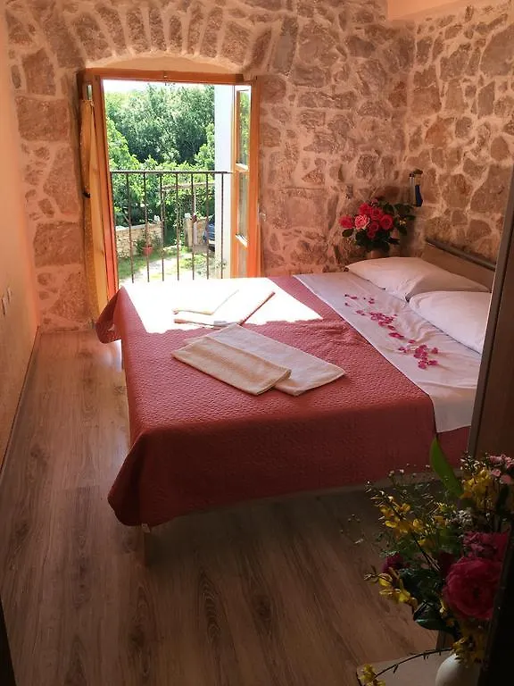 Holiday Home Rasopas Malinska