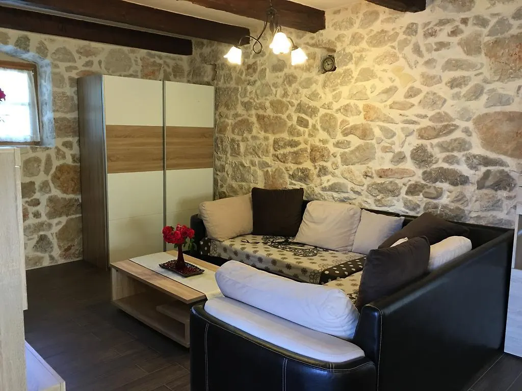 Holiday Home Rasopas Malinska Horvátország